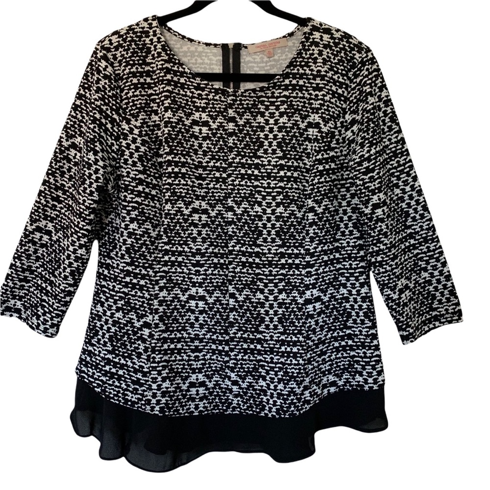 Professional black & white 3/4 sleeve top * XL